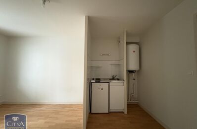 location appartement 470 € CC /mois à proximité de Thilouze (37260)