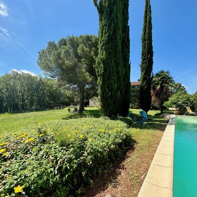 Maison 15 pièces 585000 €