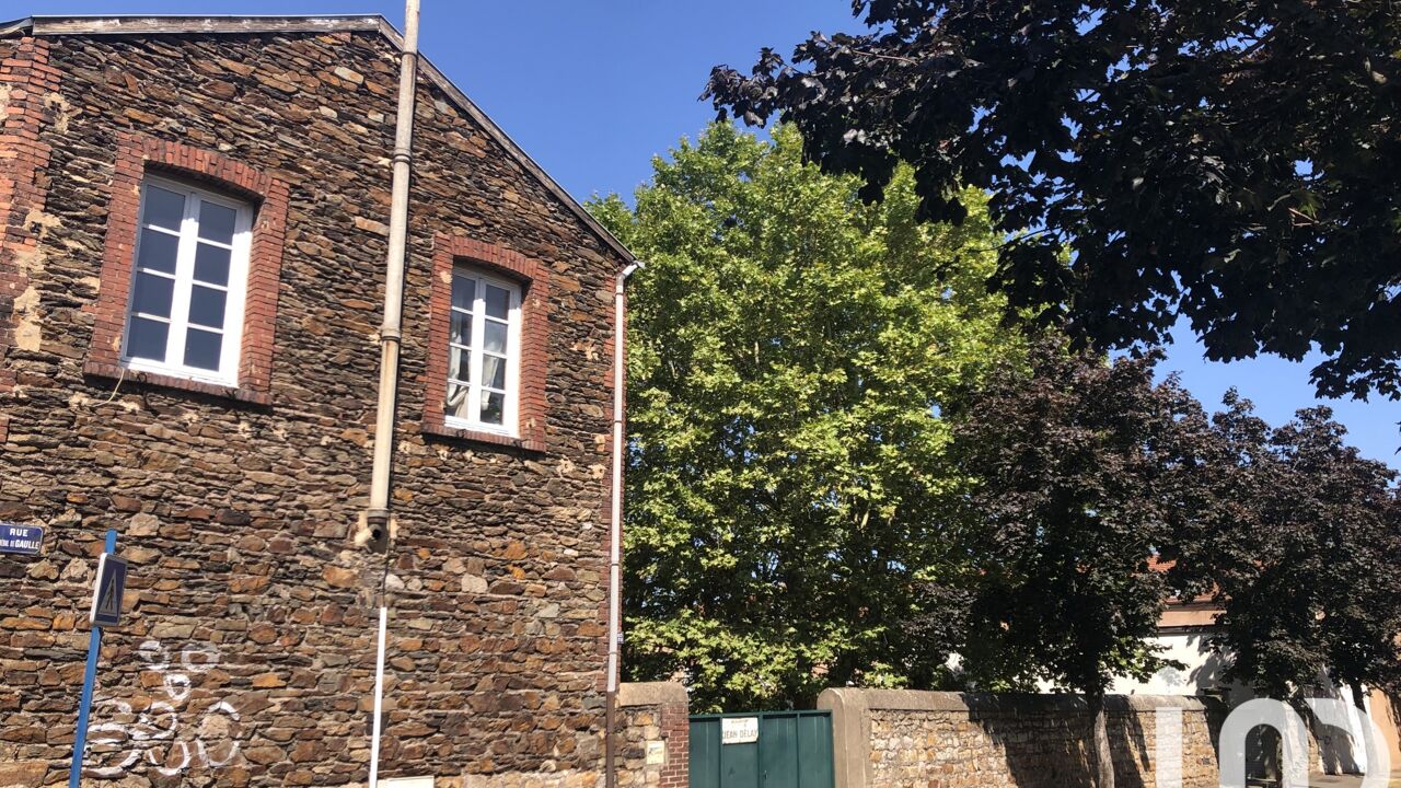 maison 7 pièces 230 m2 à vendre à Saint-Chamond (42400)