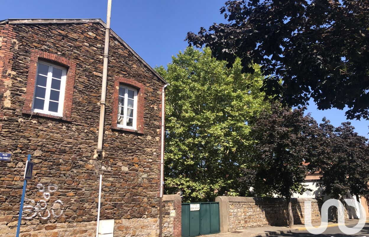 maison 7 pièces 230 m2 à vendre à Saint-Chamond (42400)