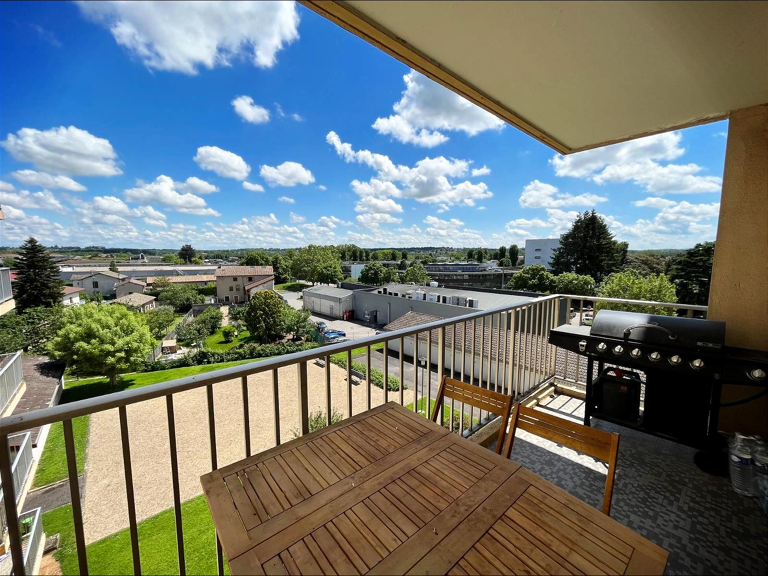 Appartement T5 avec balcon — photo 1