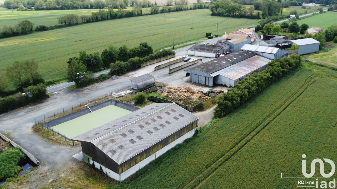 commerce  pièces 2550 m2 à vendre à La Bernardière (85610)