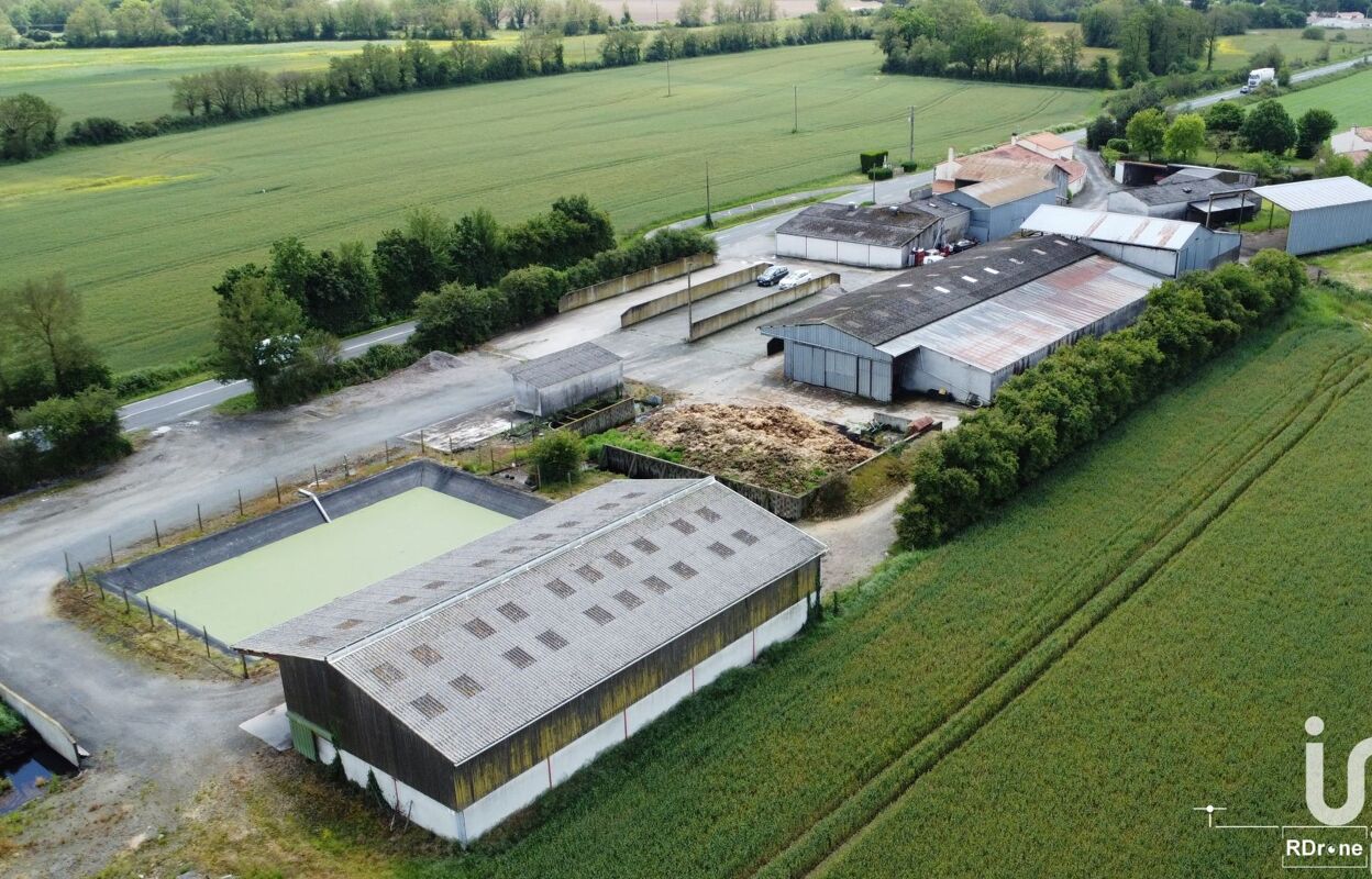 commerce  pièces 2550 m2 à vendre à La Bernardière (85610)