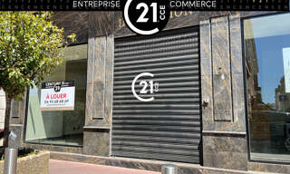 Commerce  560 m² à louer à Cannes (06400)