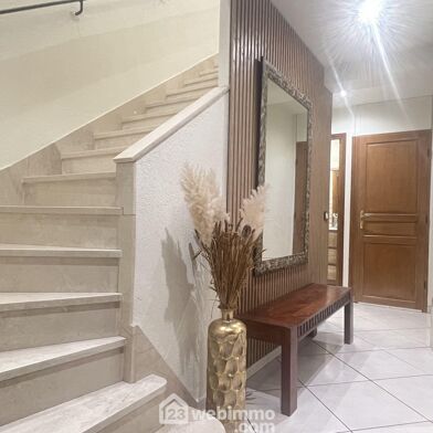 Maison 5 pièces 450000 €