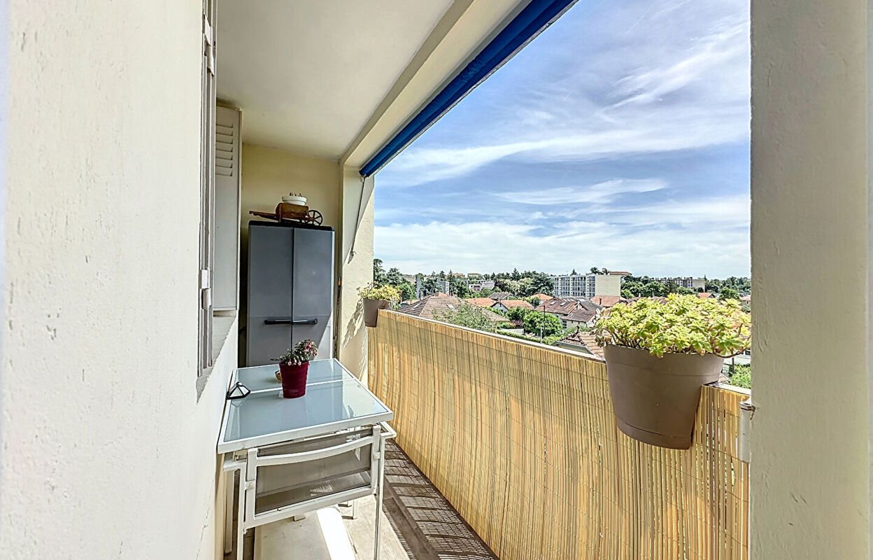 appartement 4 pièces 72 m2 à vendre à Bron (69500)