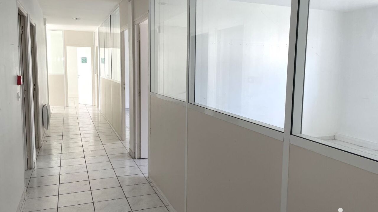 bureau  pièces 307 m2 à vendre à Saint-Erme-Outre-Et-Ramecourt (02820)