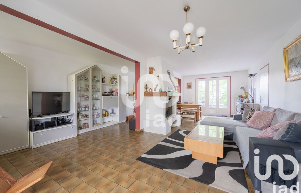 maison 6 pièces 130 m2 à vendre à Montfermeil (93370)