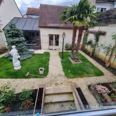 Maison 6 pièces 255 m²