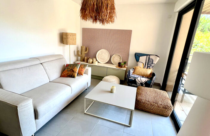 APPARTEMENT VRAI 2 PIECES DE 53M²  AVEC PARKING EN SOUS-SOL ET CAVE, SITUÉ DANS UNE RÉSIDENCE RÉCENTE, À PIED DES PLAGES ET DES COMMERCES DES ISSAMBRES — photo 4