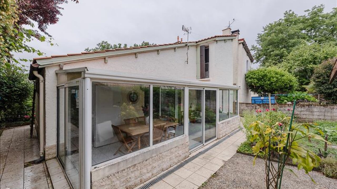 maison 5 pièces 94 m2 à vendre à Saint-Médard-en-Jalles (33160)