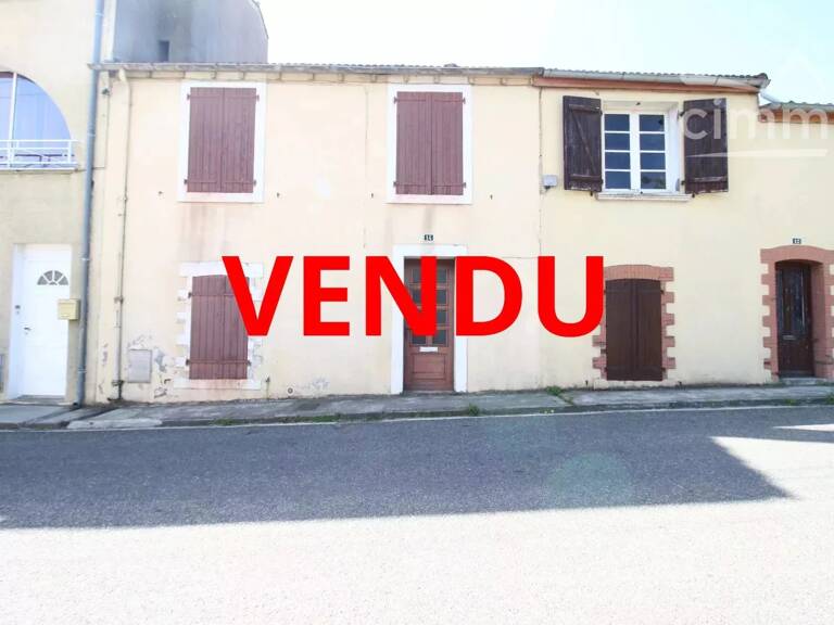 VENDU une maison à rénover avec un jardin et un garage — photo 1