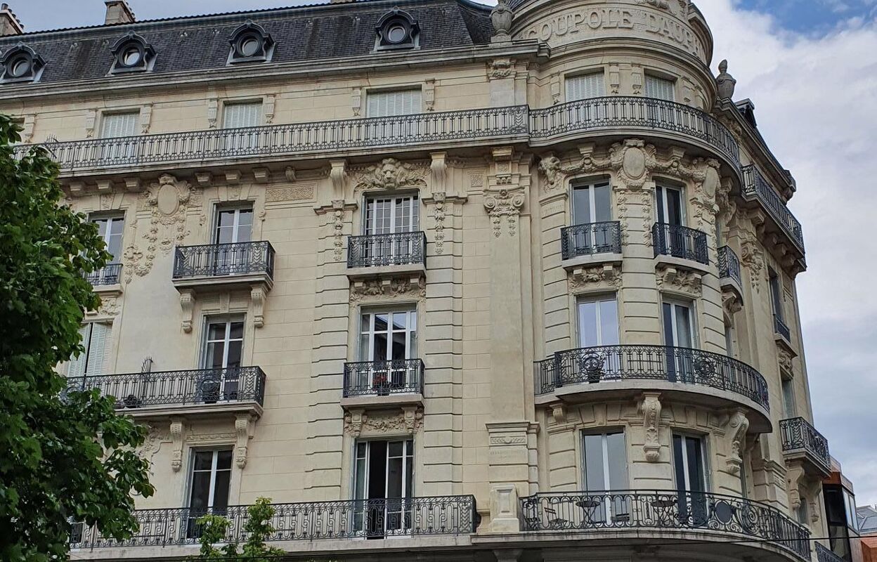 appartement 6 pièces 190 m2 à louer à Grenoble (38000)