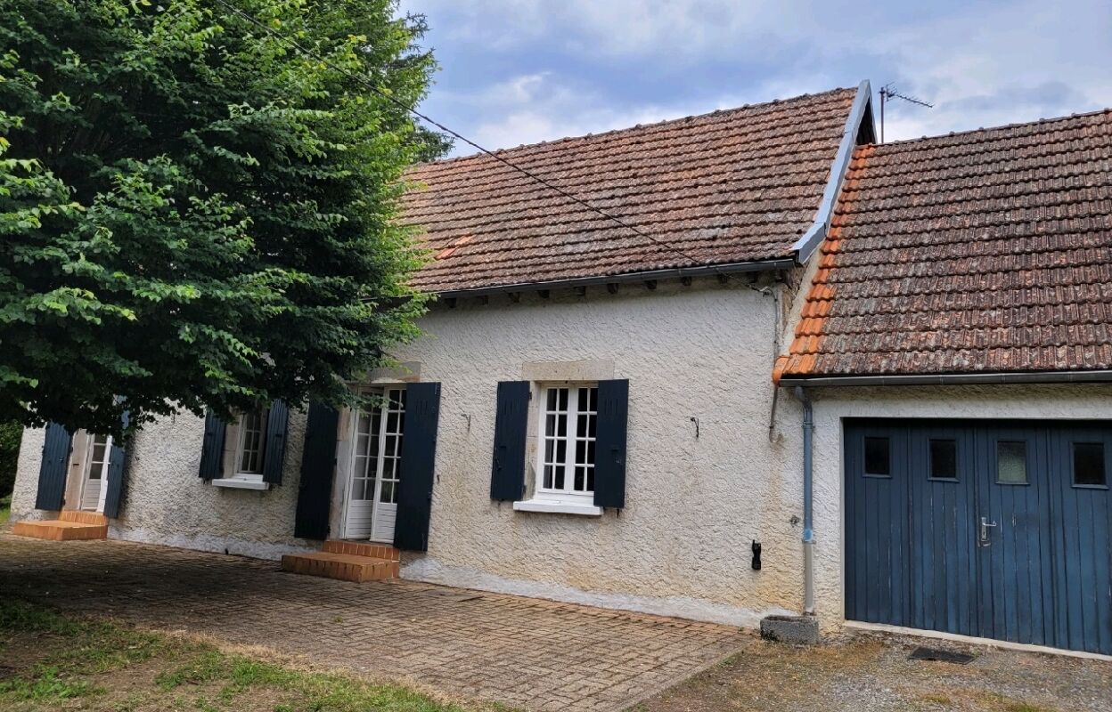 maison 4 pièces 80 m2 à vendre à Champagnac (15350)