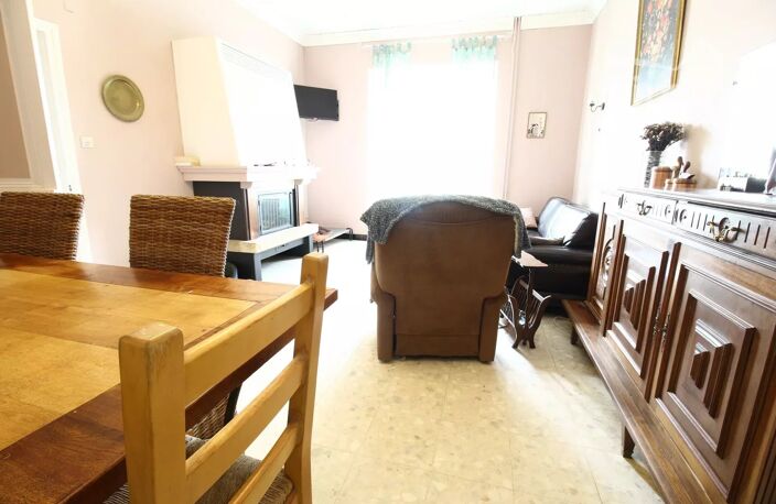 A vendre une maison avec piscine et jardin — photo 3
