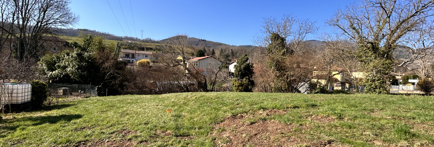 Terrain  692 m² à vendre à Rivolet (69640)