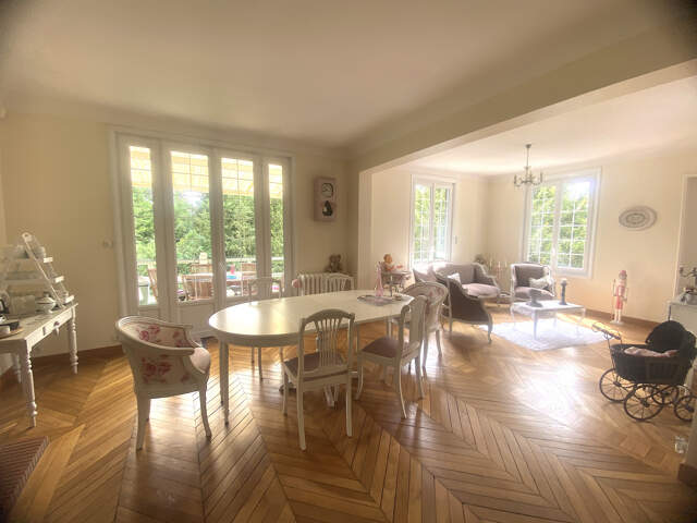 Propriété située à AUMALE — photo du bien