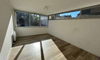 Bureau  110 m² à louer à Rennes (35000)