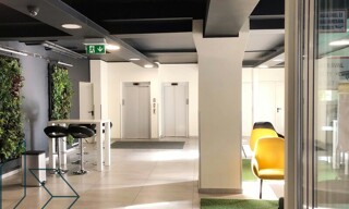 Bureau  213 m² à louer à Vannes (56000)