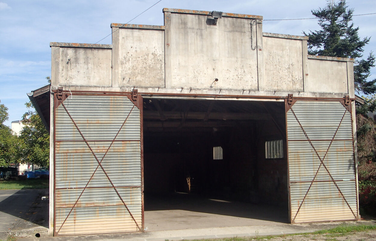 garage  pièces 250 m2 à louer à Marmande (47200)