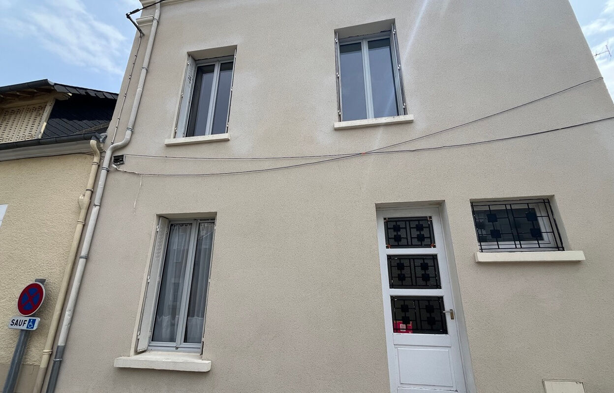 immeuble  pièces 180 m2 à vendre à Issoudun (36100)