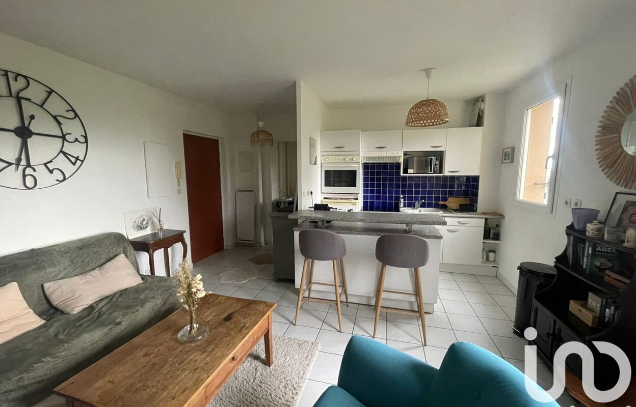 appartement 2 pièces 35 m2 à vendre à Saint-Rémy-l'Honoré (78690)