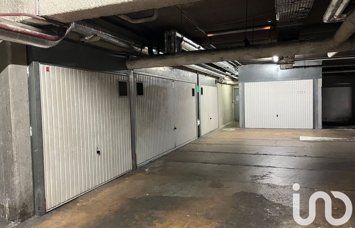 garage  pièces 22 m2 à vendre à Paris 10 (75010)