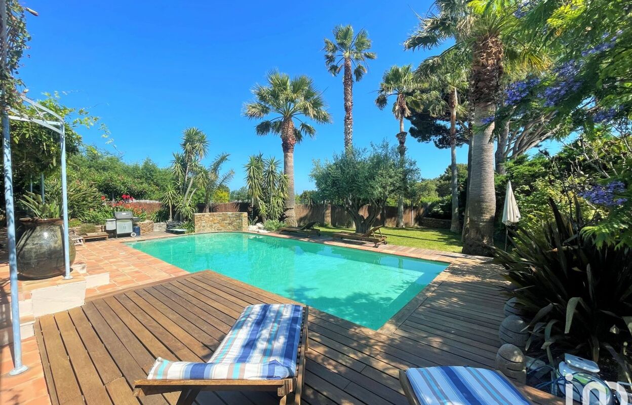 maison 7 pièces 169 m2 à vendre à Grimaud (83310)