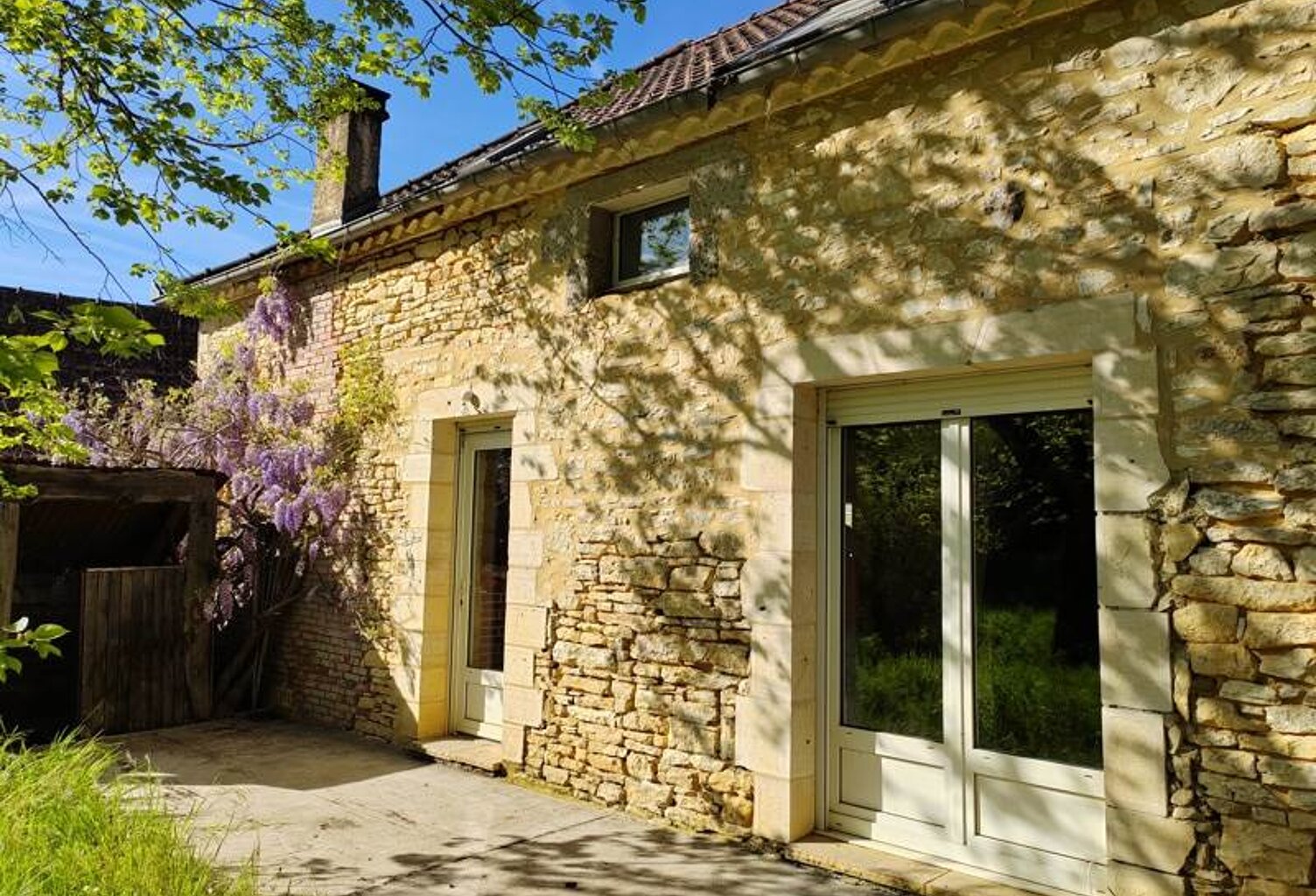 Maison en pierre de 5 pièces principales — photo 1