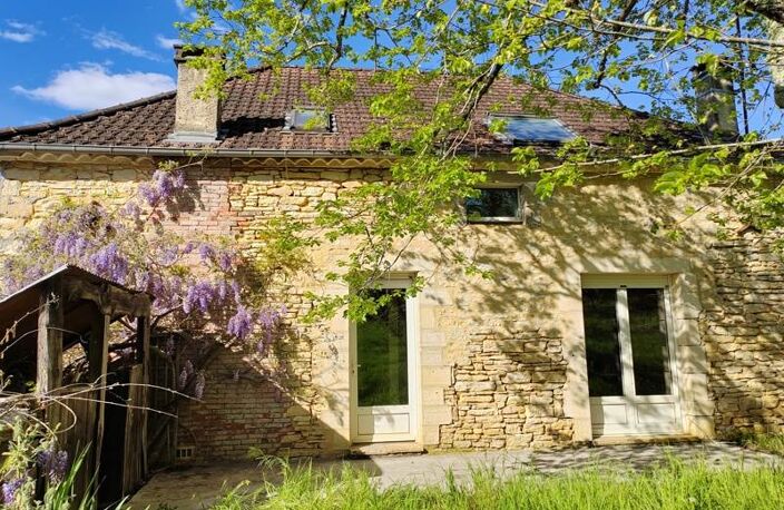 Maison en pierre de 5 pièces principales — photo 2