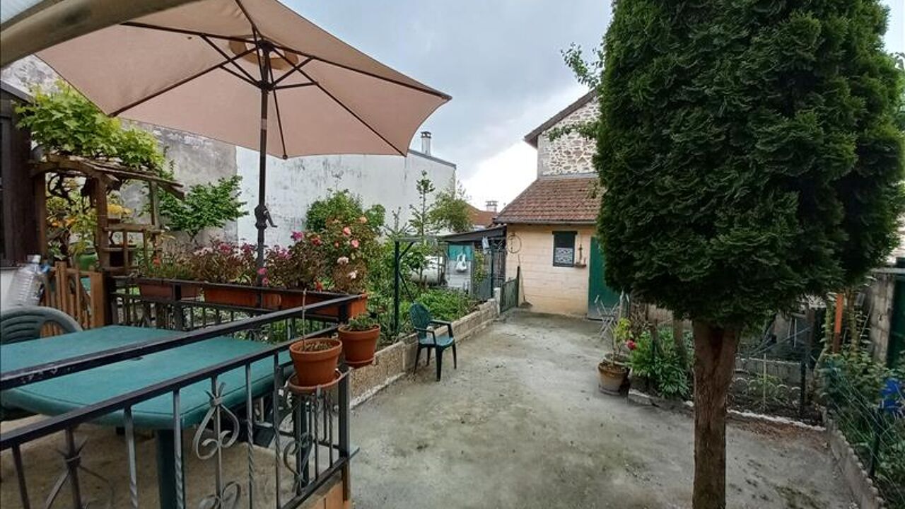 maison 3 pièces 79 m2 à vendre à Bourganeuf (23400)