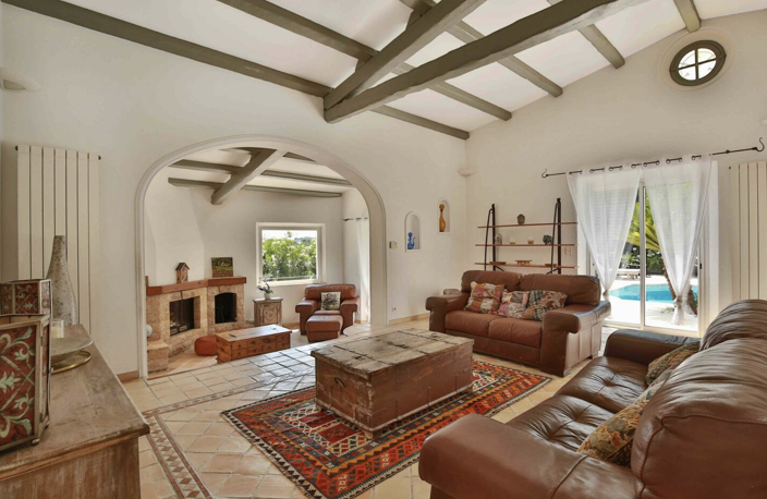 MOUGINS VILLA T6 DE 256 M2 PLEIN SUD AVEC PISCINE GARAGE 50M — photo 2