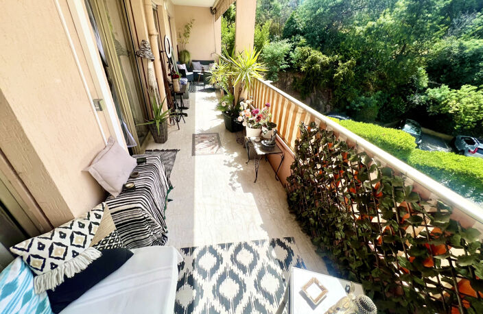 CANNES CROIX DES GARDES T2 POSSIBLE T3 DE 47M2 TERRASSE 19M2 — photo 3
