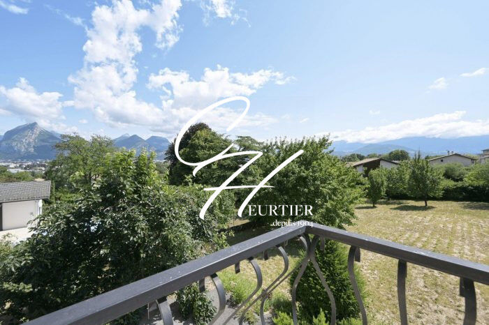 Villa / Maison  T6 à vendre Seyssins 38180