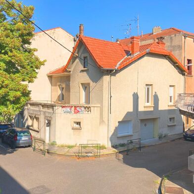 Maison 6 pièces 220 m²