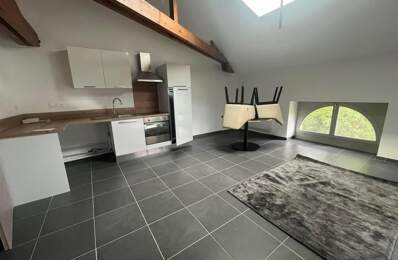 Appartement À Louer — photo du bien