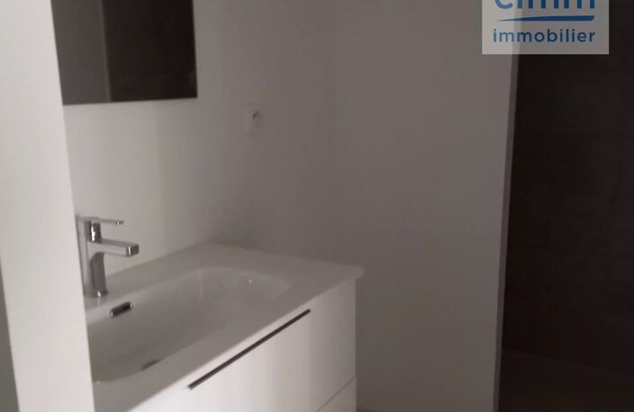 APPARTEMENT BOURG LES VALENCE — photo 4