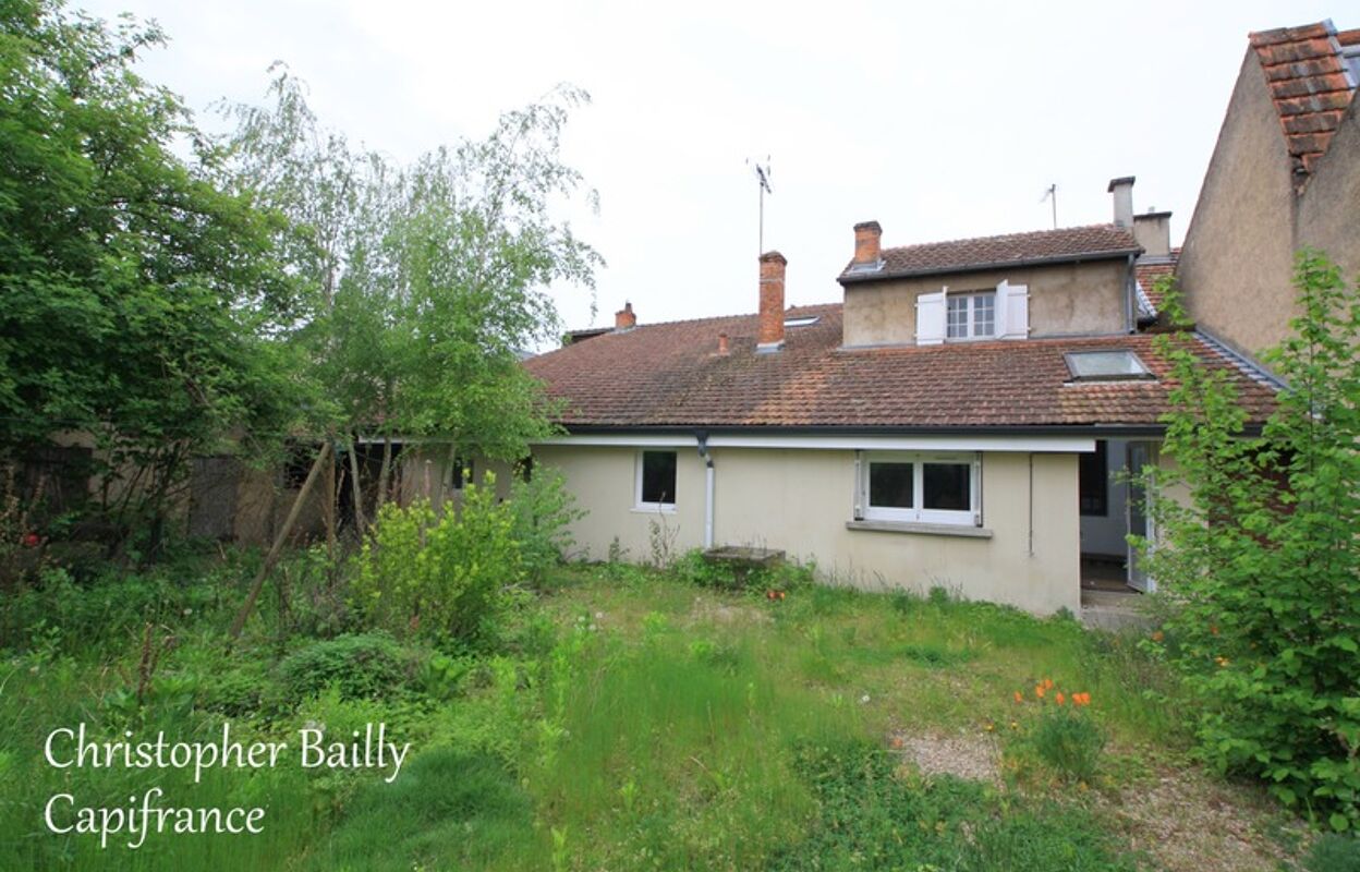 immeuble  pièces 216 m2 à vendre à Dompierre-sur-Besbre (03290)