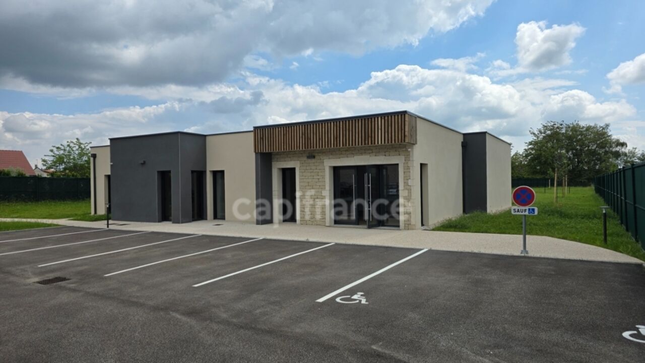 bureau 9 pièces 260 m2 à louer à Chalon-sur-Saône (71100)