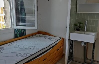 location appartement 350 € CC /mois à proximité de Maillane (13910)