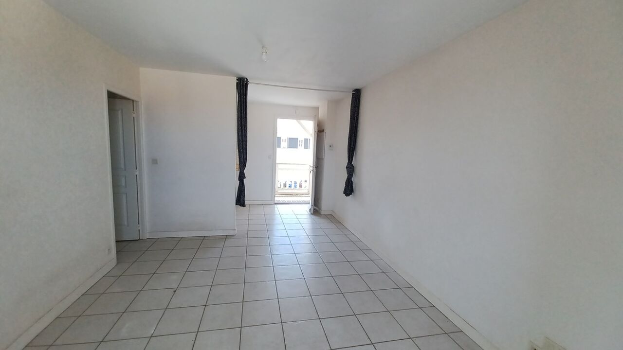 appartement 2 pièces 42 m2 à vendre à Courçon (17170)