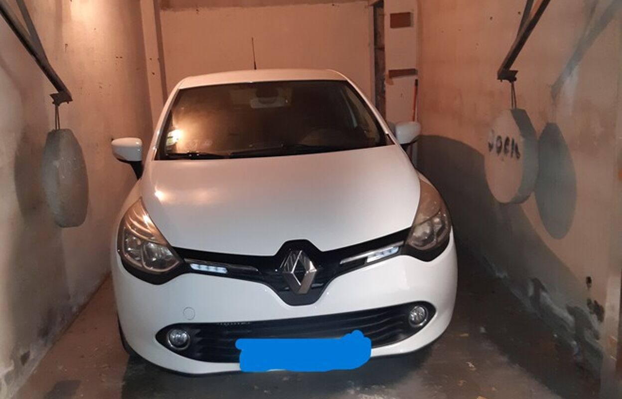 garage  pièces 13 m2 à vendre à Marseille (tous codes postaux)