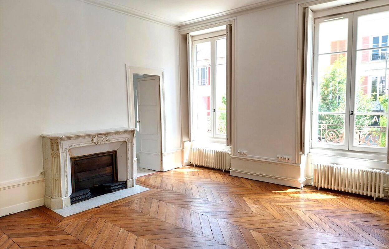 appartement 6 pièces 229 m2 à vendre à Chalon-sur-Saône (71100)