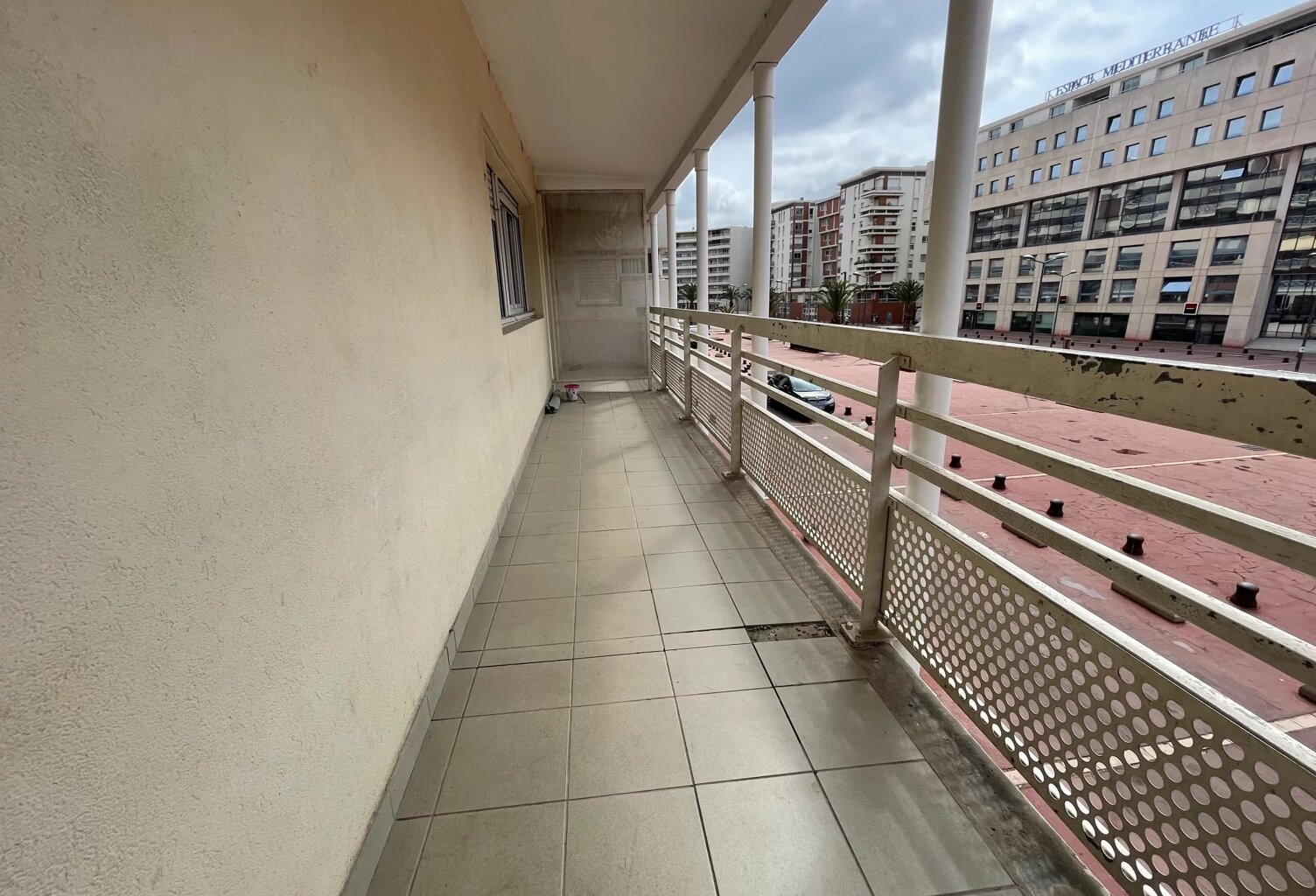 Perpignan Espace med joli t2 avec terrasse — photo 1
