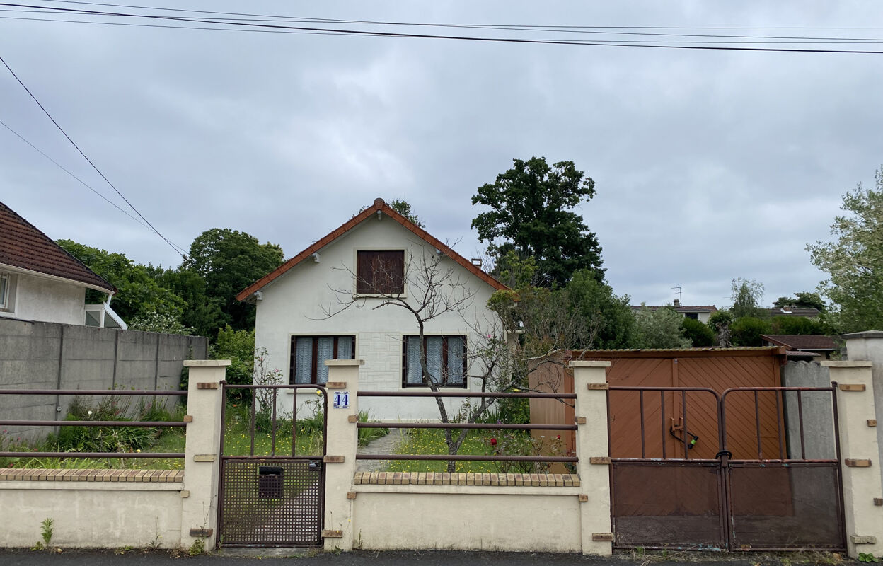 maison 4 pièces 85 m2 à vendre à Sainte-Geneviève-des-Bois (91700)