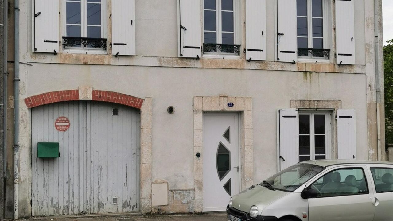 maison 4 pièces 86 m2 à vendre à Ruffec (16700)