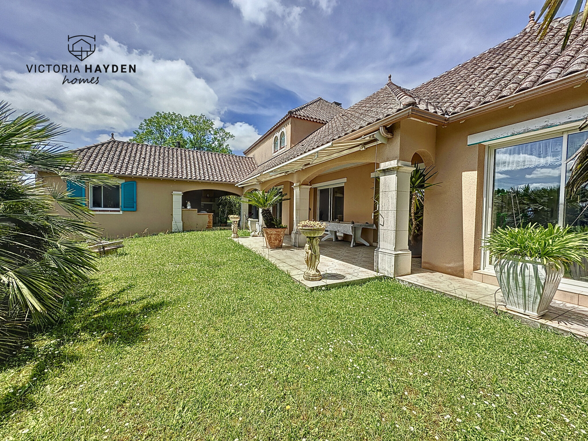 Villa / Maison  T7 à vendre Gan 64290