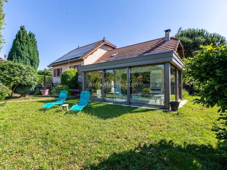 Maison 5 chambres 170 m² proche centre Morestel — photo 1