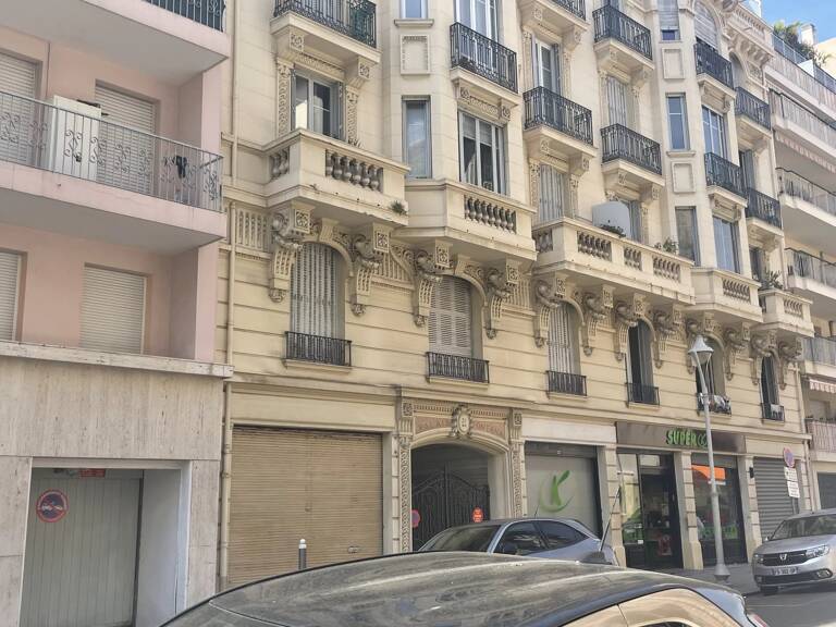APPARTEMENT BOURGEOIS NICE CENTRE DE 66 M² — photo 1