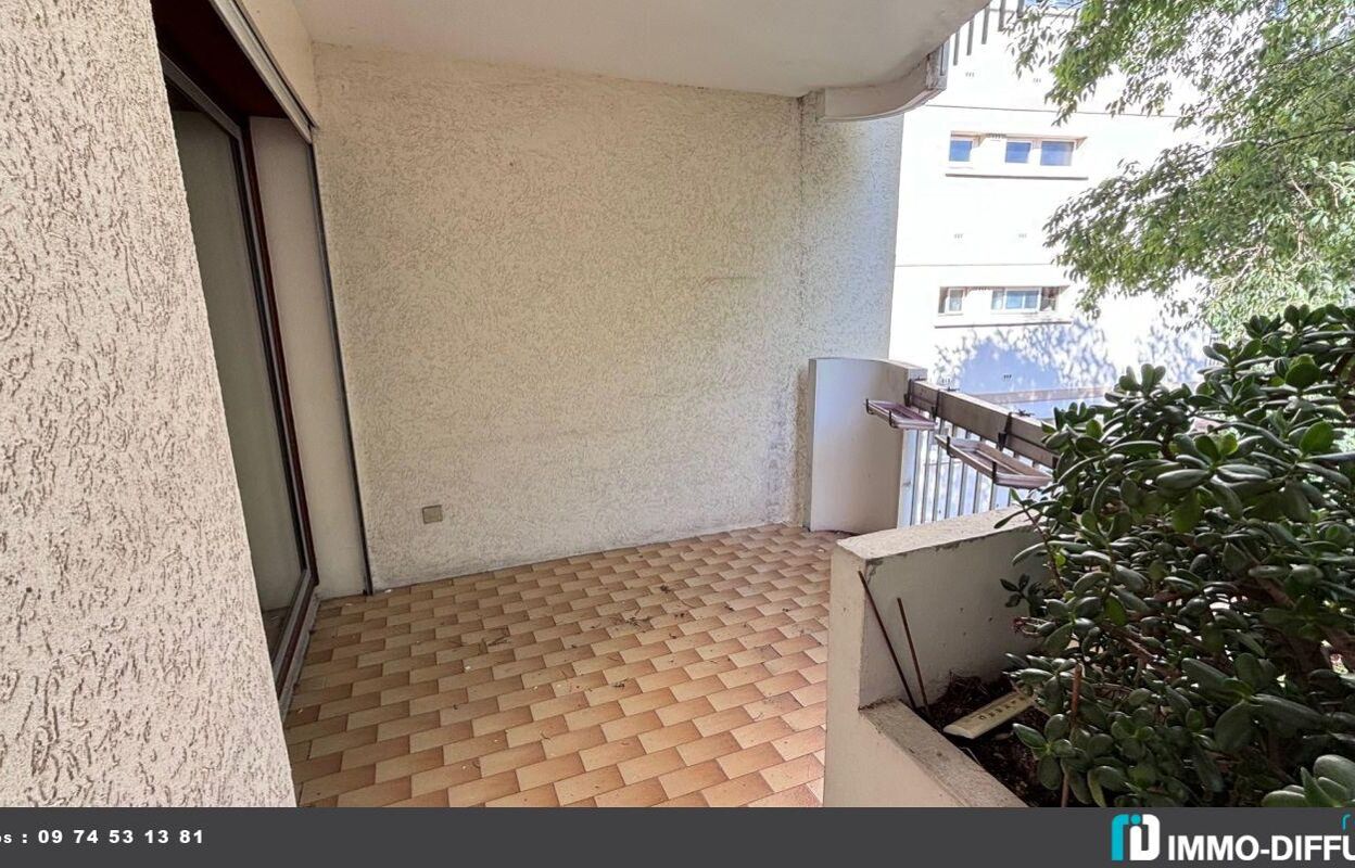 appartement 2 pièces 41 m2 à vendre à Nîmes (30900)